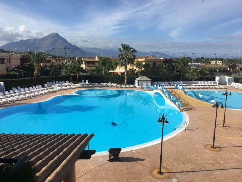 Mare Luna Village Campofelice Di Roccella Bagian luar foto